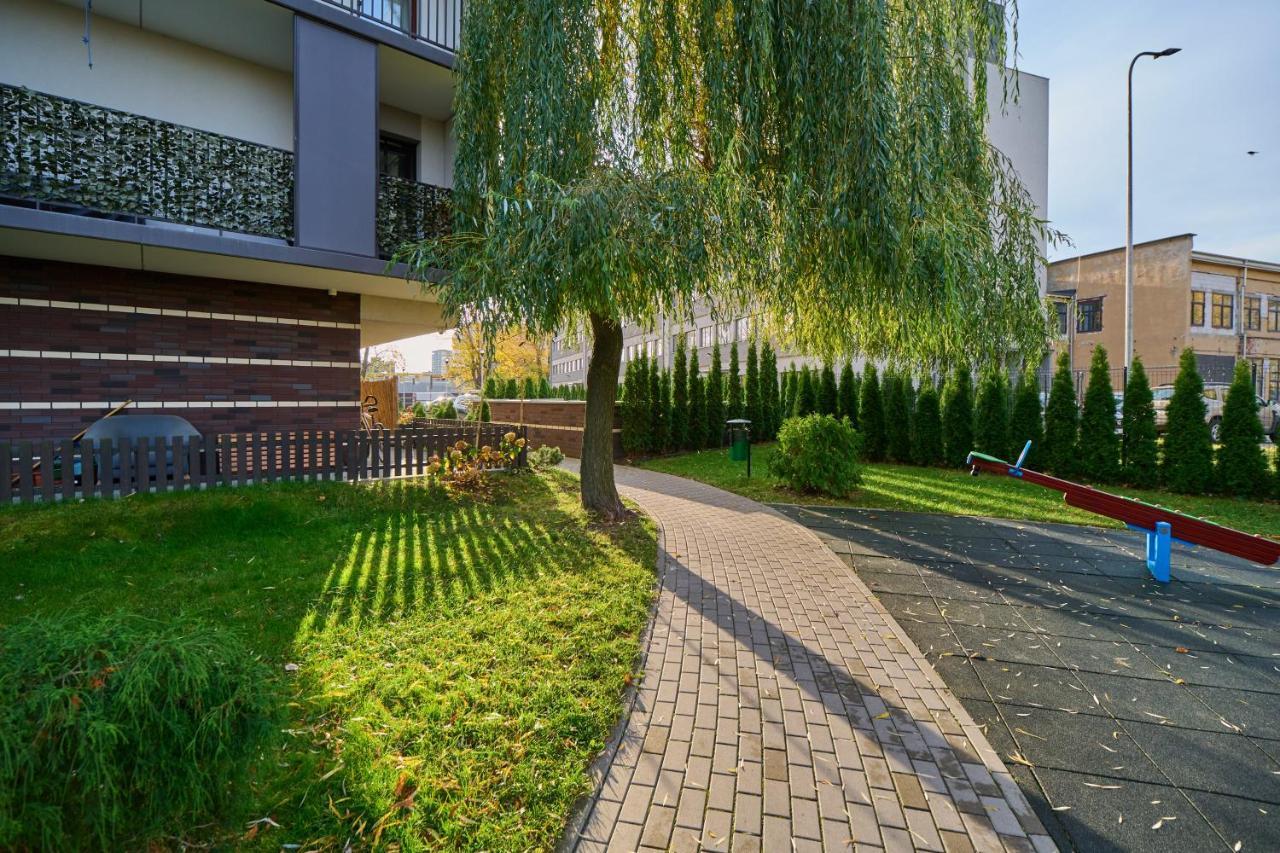 Apartment Wroclaw Krakowska With Balcony And Free Garage By Noclegi Renters Eksteriør billede